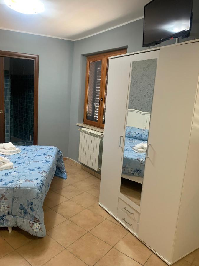 E Cariddi Couette-café *