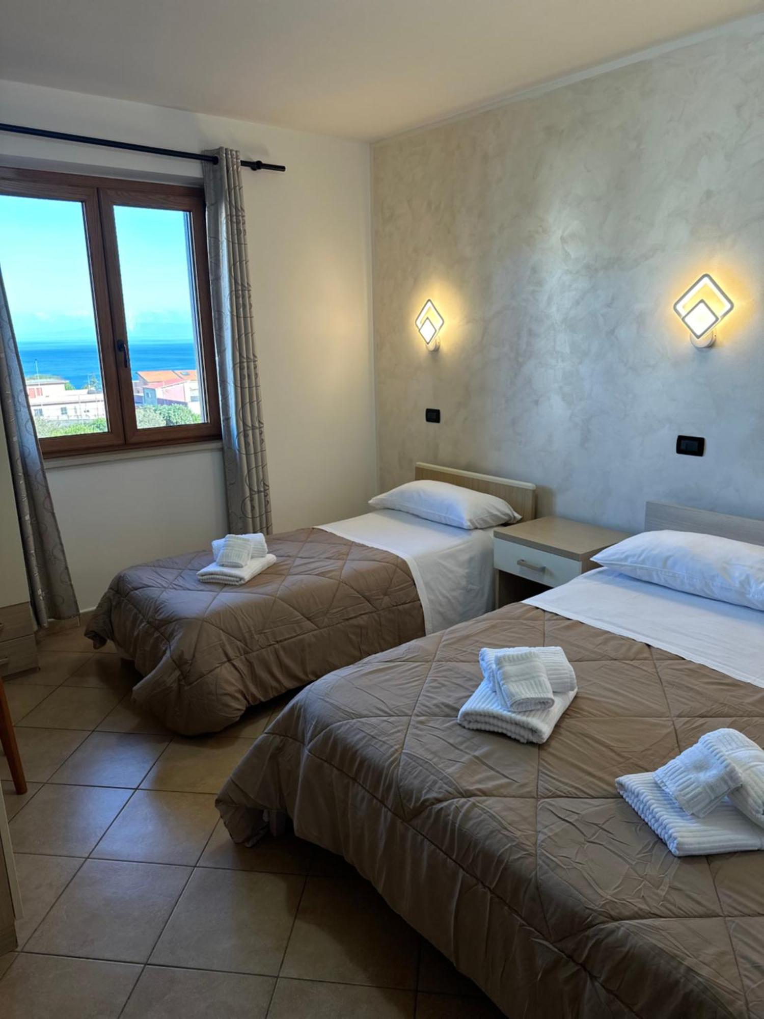 Couette-café E Cariddi Scilla